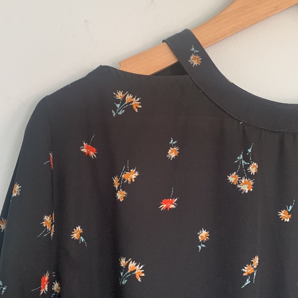 Flared dressy blouse L DONATED - Picture 4 of 9